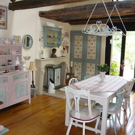 L'Arbre D'Ange Bed & Breakfast Montmorillon Luaran gambar